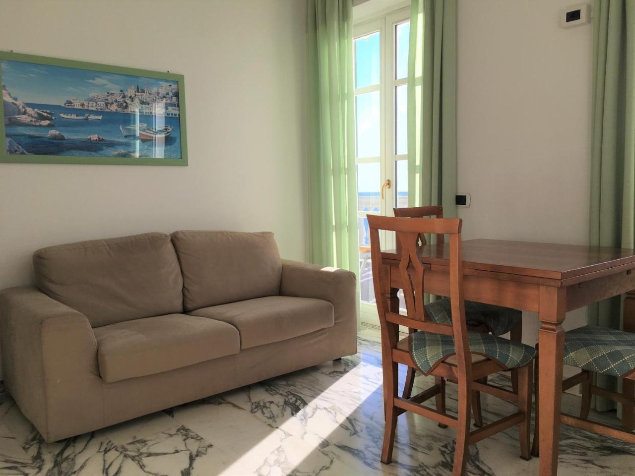 La Villetta Appartamenti Per Vacanze Finale Ligure Exterior photo